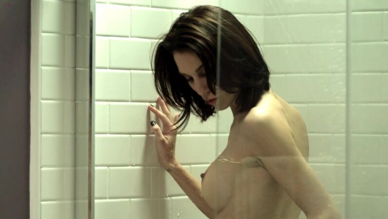Кристи Карлсон Романо Christy Carlson Romano nude scenes in Mirrors 2