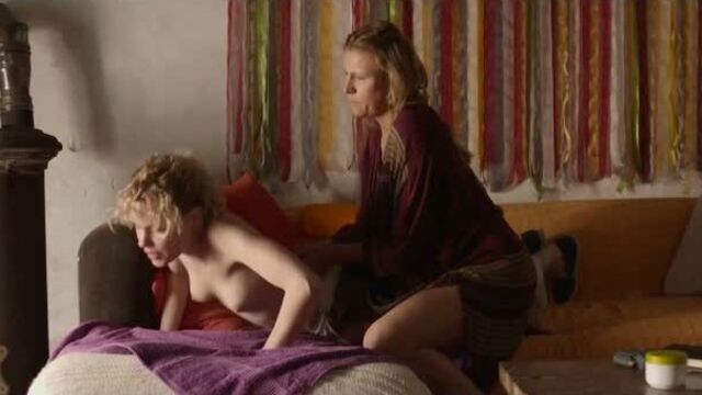 Франциска Вайс , Джулия Франц Рихтер - Дайвер / Franziska Weisz , Julia Franz Richter - Der Taucher ( 2019 )