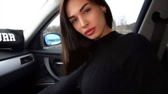 Девушка из Московской области рассчитывается за автостоп минетом [кончил в рот порн сосу член сосущ хуй дал миньет глотать сперм